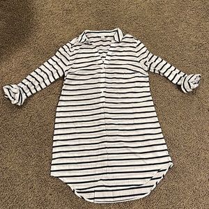 Women’s Old Navy Beach Cover Up - Medium